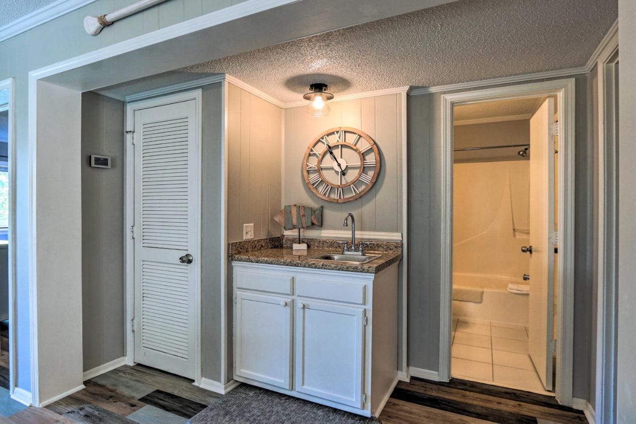 Hilton Head Island Condo With Pool And Beach Access Exterior photo