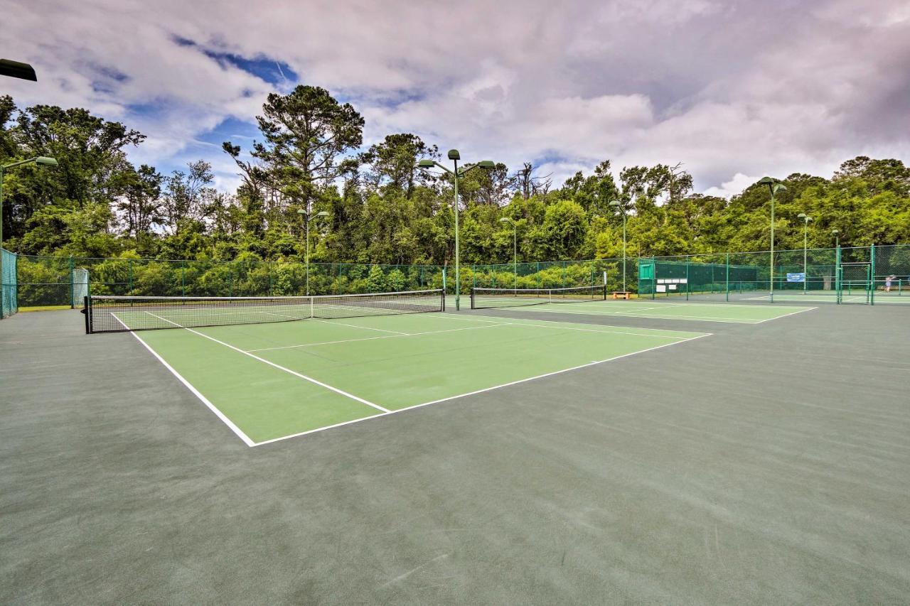 Hilton Head Island Condo With Pool And Beach Access Exterior photo